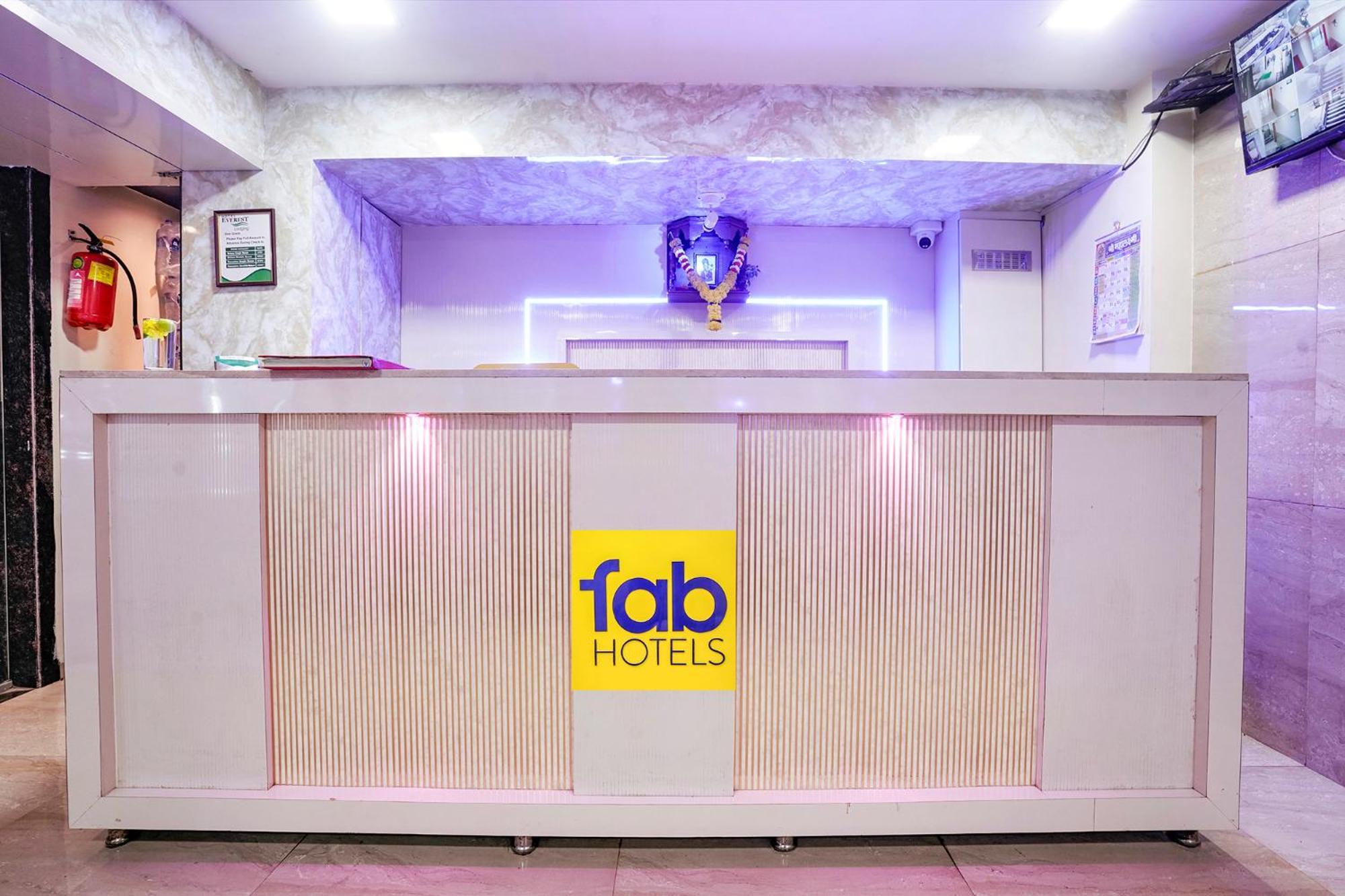 Fabhotel Everest Vashi Exterior foto